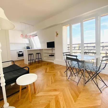 Tour Eiffel Et Toits De شقة